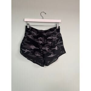 EUC! Athleta Mesh Racer Run 4” Short - Camo - Small